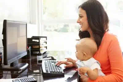 Comment concilier vie professionnelle et maternité : les solutions pour travailler à temps partiel